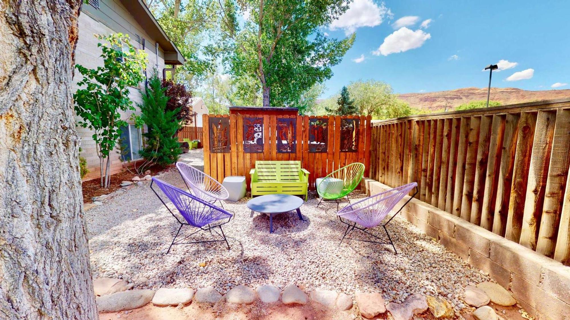 Downtown Cozy Home Base - Purple Sage 4 Моуаб Екстериор снимка